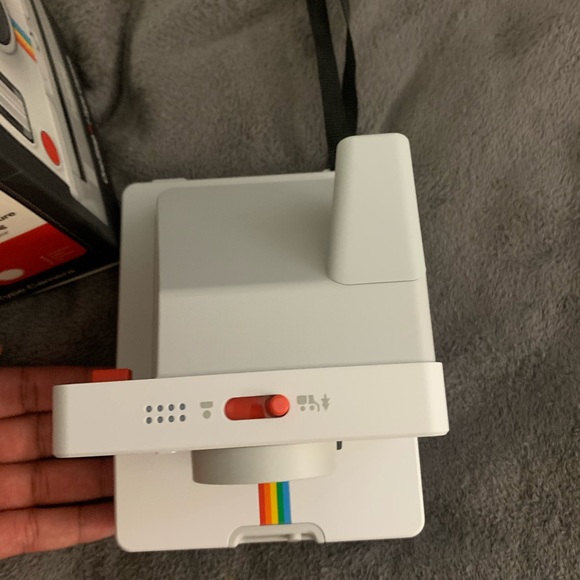 Polaroid OneStep+ i‑Type Instant Camera - Picture 3 of 9